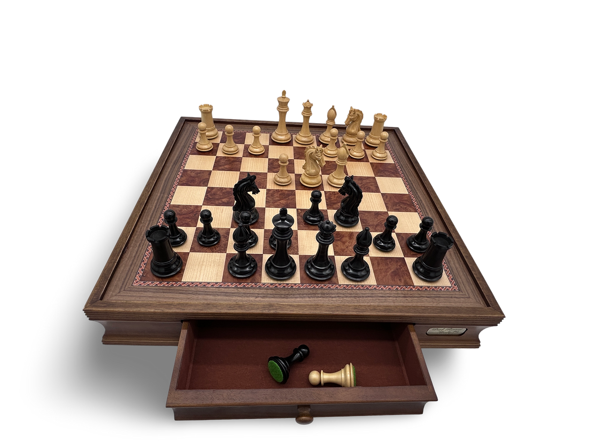 Board with Ebony pieces (L3063DR) example