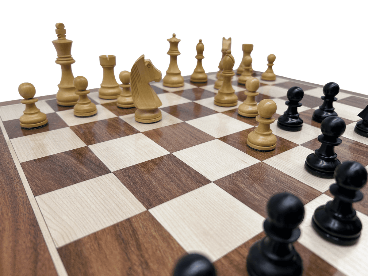 Rex Noir London Noir Double Weighted Ebony Staunton Chess Pieces with Acacia chessboard pieces detail