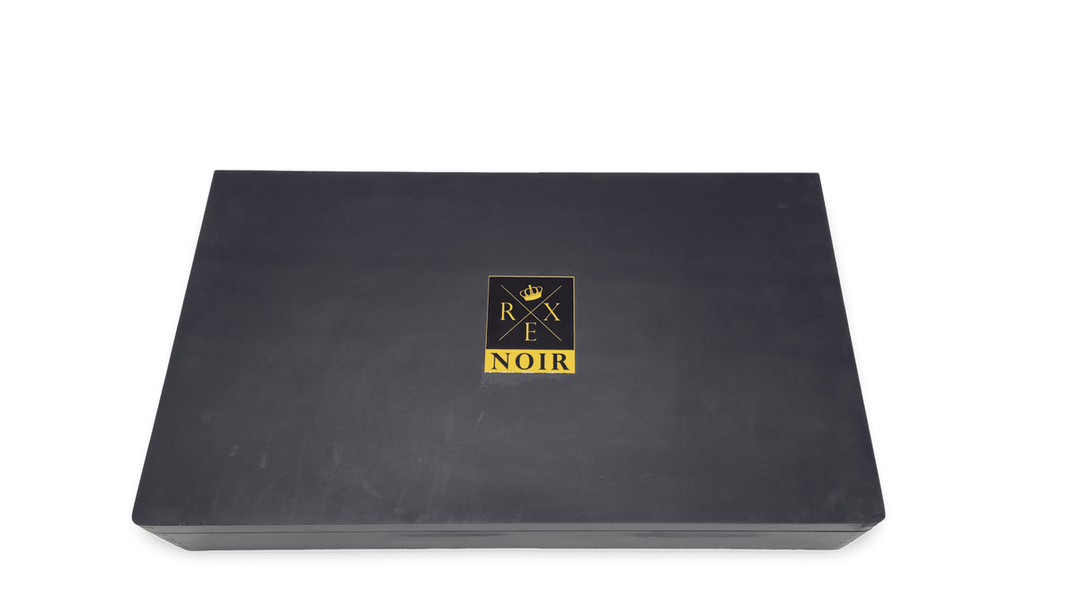 Zagreb Zeal Chess Set - box