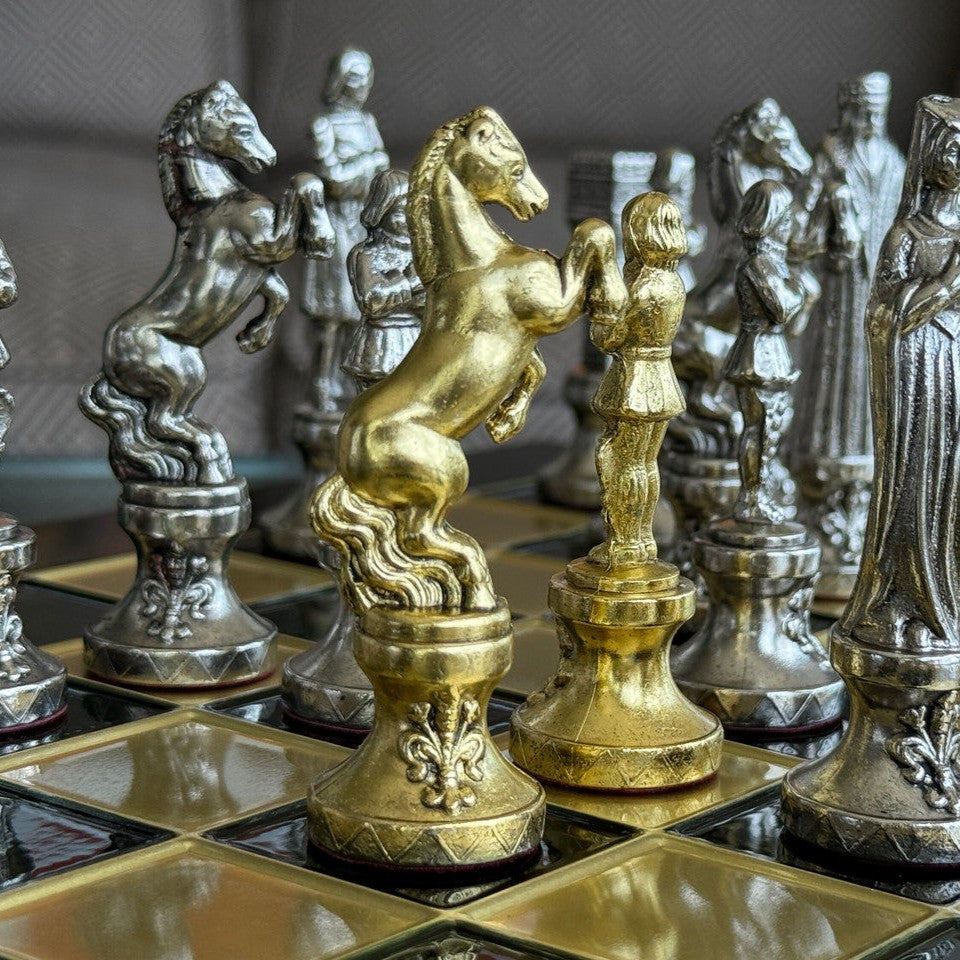 Renaissance chess set - in a living room - Knight