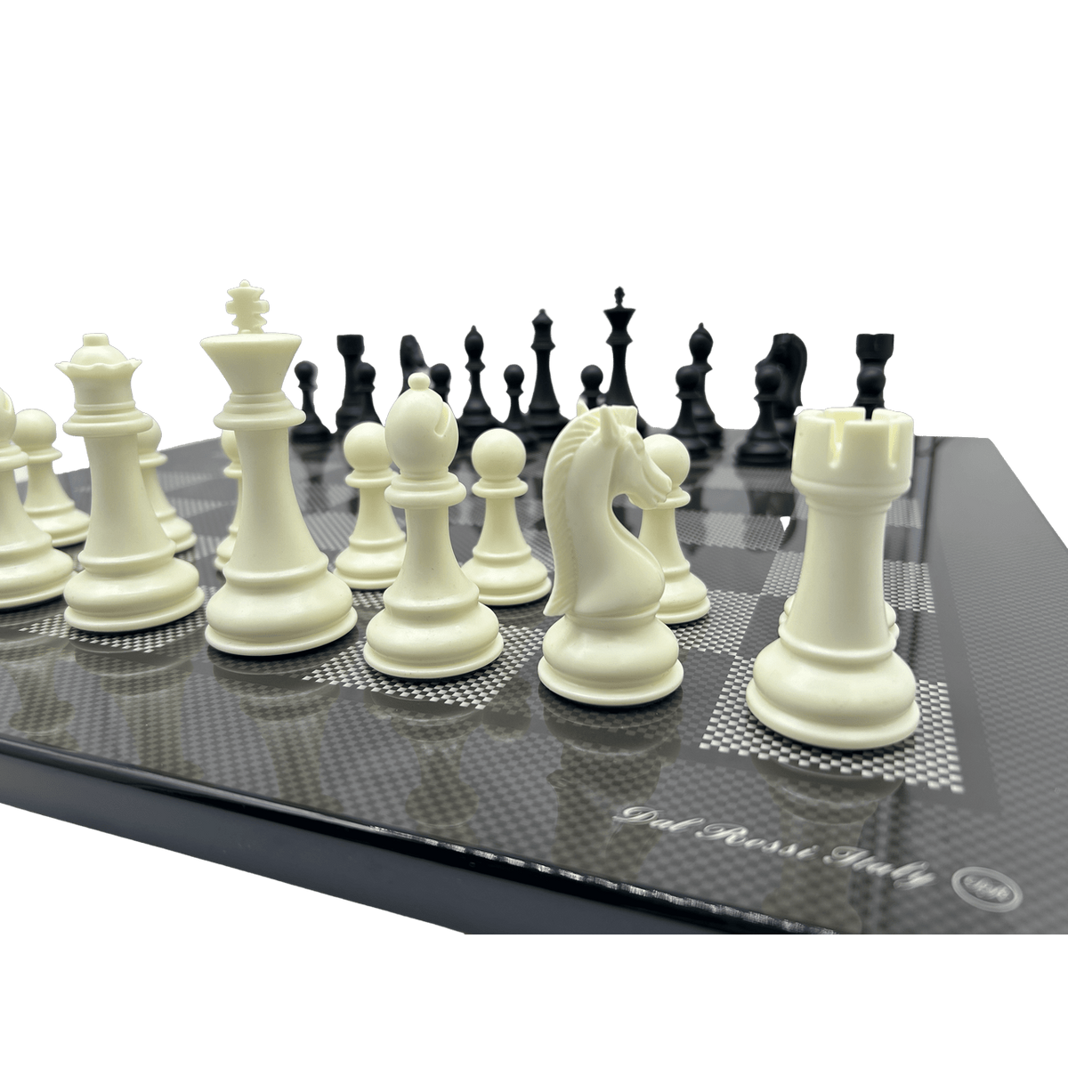 Carbon Elite Chess Set - detail