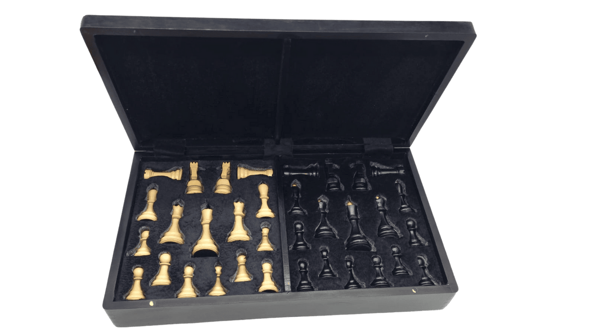 Zagreb Zeal Chess Set - box open